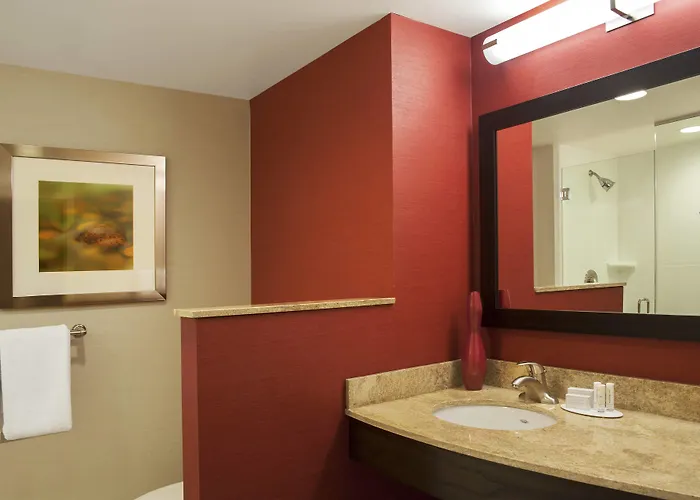 Courtyard Downtown Hotel Peoria